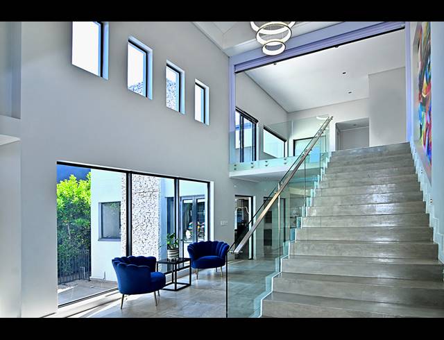 5 BEDROOM HOUSE FOR SALE IN WATERFALL COUNTRY VILLAGE